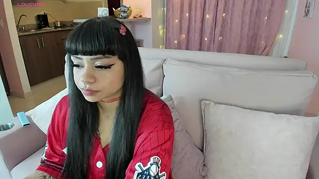 Snapshot of zoesullivan chatting on January 2025 09:43:02 AM zoesullivan online show from January 2025 09:43:02 AM