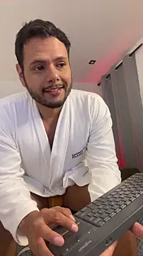 Nate Ocean online show from November 2025 04:01:01 AM