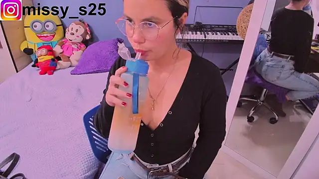 gigi stephans online show from October 2025 08:14:02 PM