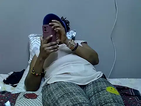 Snapshot of Hot_Caro chatting on December 2024 04:53:02 PM Hot Caro online show from December 2024 04:53:02 PM