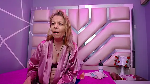 sophia ny online show from February 2025 01:32:01 AM