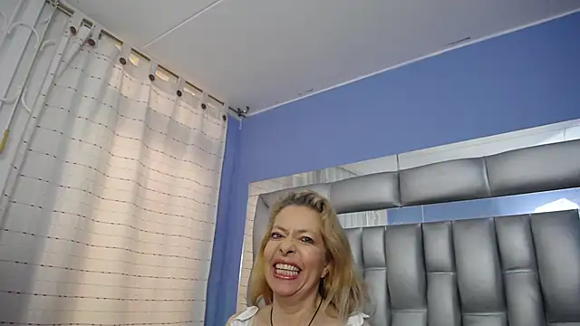 sophia ny online show from March 2025 01:06:02 PM