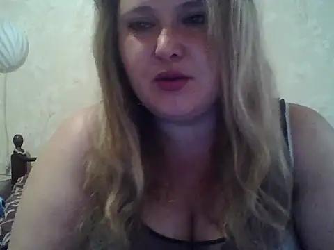 Snapshot of ParisMimi chatting on April 2026 06:44:02 AM ParisMimi online show from April 2026 06:44:02 AM