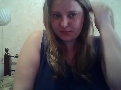 Snapshot of ParisMimi chatting on April 2026 09:03:01 AM ParisMimi online show from April 2026 09:03:01 AM