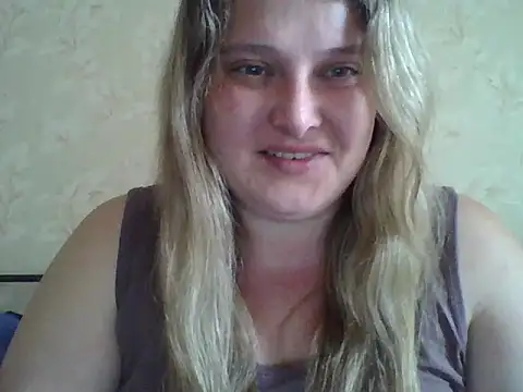 Snapshot of ParisMimi chatting on May 2026 10:45:02 AM ParisMimi online show from May 2026 10:45:02 AM