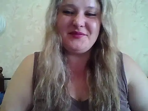 Snapshot of ParisMimi chatting on May 2026 06:32:03 AM ParisMimi online show from May 2026 06:32:03 AM
