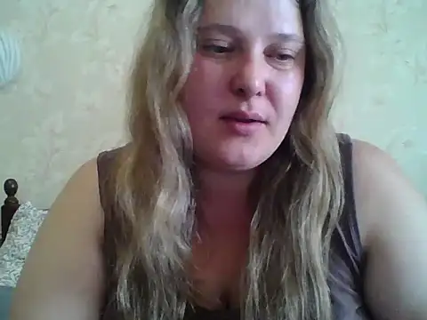 Snapshot of ParisMimi chatting on May 2026 07:26:01 AM ParisMimi online show from May 2026 07:26:01 AM