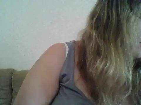Snapshot of ParisMimi chatting on June 2026 08:16:02 AM ParisMimi online show from June 2026 08:16:02 AM