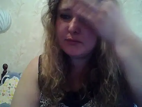 Snapshot of ParisMimi chatting on June 2026 07:24:01 AM ParisMimi online show from June 2026 07:24:01 AM