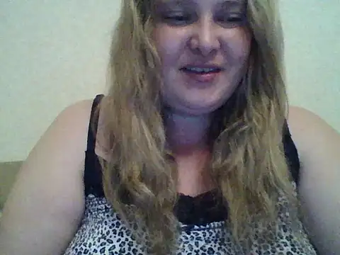 Snapshot of ParisMimi chatting on June 2026 08:31:02 PM ParisMimi online show from June 2026 08:31:02 PM