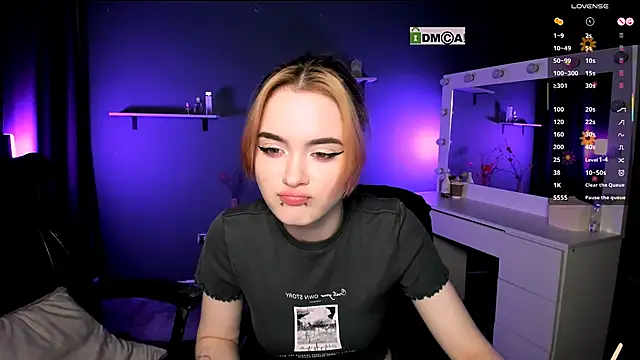 liana kisses online show from March 2025 11:06:01 PM