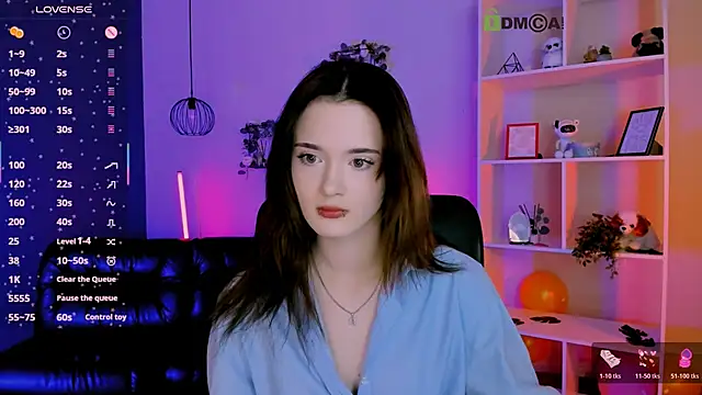 liana kisses online show from April 2026 07:07:01 PM