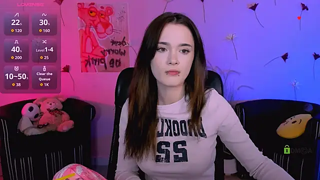 liana kisses online show from June 2026 06:57:02 PM