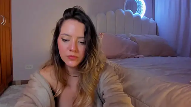 martinaaricci online show from November 2025 12:44:01 AM