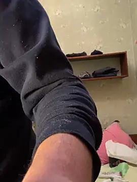 Snapshot of Ariel_Ari chatting on December 2024 07:09:02 PM Ariel Ari online show from December 2024 07:09:02 PM