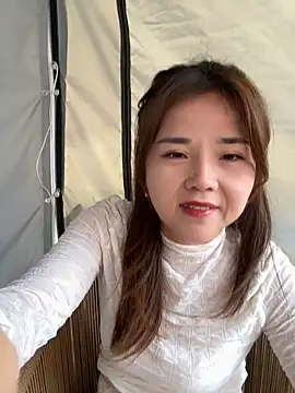 Snapshot of Efangfang chatting on December 2024 02:32:01 AM Efangfang online show from December 2024 02:32:01 AM