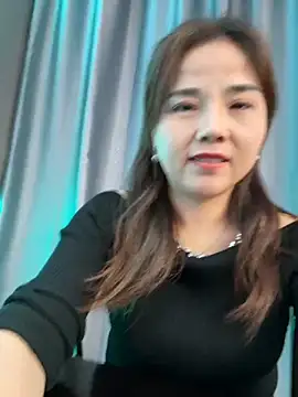 Snapshot of Efangfang chatting on December 2024 08:18:01 AM Efangfang online show from December 2024 08:18:01 AM
