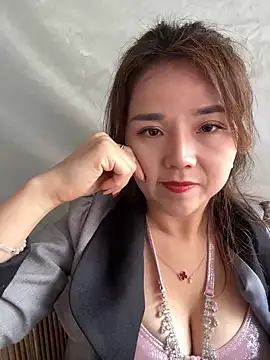 Snapshot of Efangfang chatting on December 2024 04:22:02 AM Efangfang online show from December 2024 04:22:02 AM