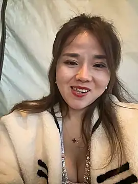 Snapshot of Efangfang chatting on December 2024 10:28:01 AM Efangfang online show from December 2024 10:28:01 AM