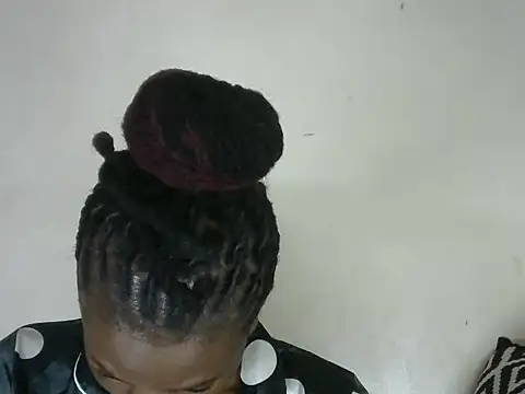 Pretty-emmie online show from March 2025 09:06:02 PM