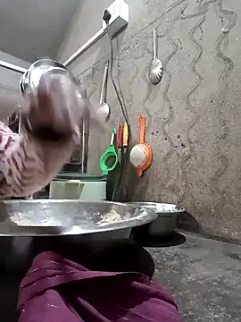 Snapshot of Angel-life chatting on January 2025 05:53:01 AM Angel-life online show from January 2025 05:53:01 AM