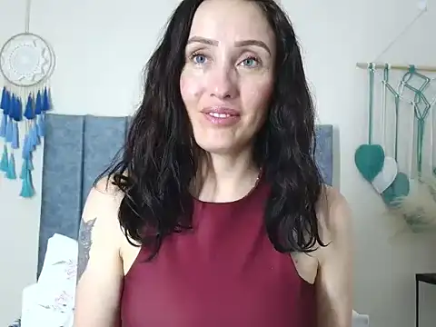 IberianMoonMK online show from September 2025 05:13:01 PM