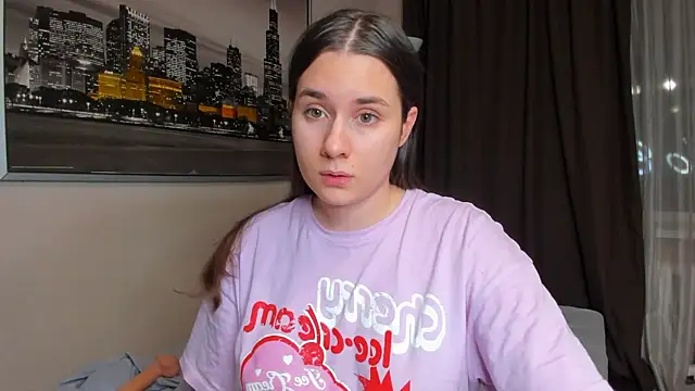 Snapshot of LunaWines chatting on February 2025 07:19:02 PM LunaWines online show from February 2025 07:19:02 PM