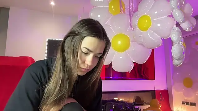 Mika Miller online show from March 2026 08:01:01 PM