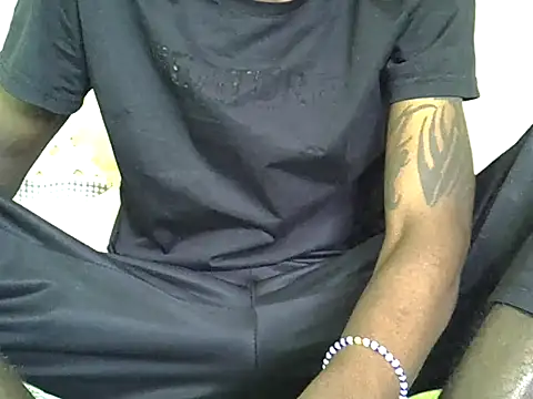 Delicious-D online show from May 2026 06:43:02 AM