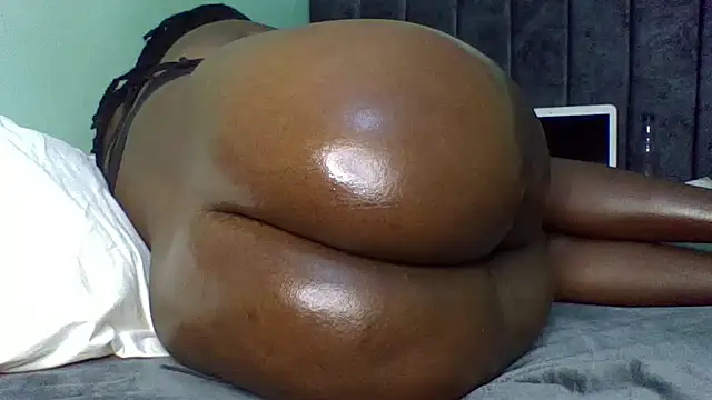 sweettnadia online show from March 2025 09:59:01 PM