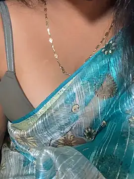 VR here 4U online show from July 2026 08:25:01 PM