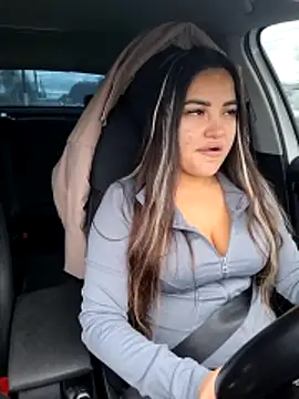 stacy stoone online show from November 2025 07:08:01 AM