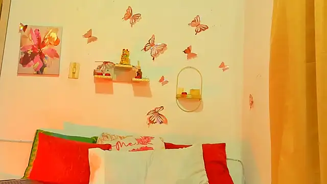 AnahiSmitth online show from December 2025 12:29:01 AM