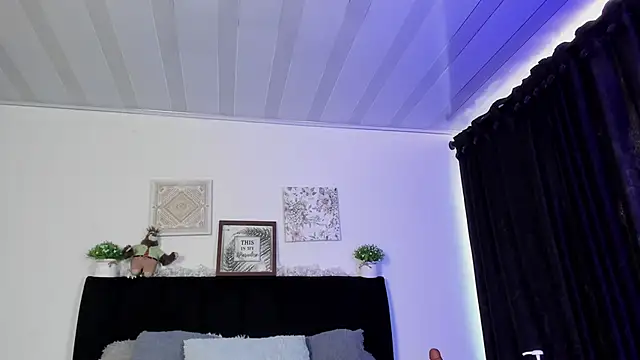 aihnoa split online show from March 2025 03:41:01 PM