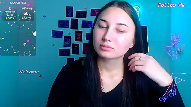 Jennifer Blum online show from November 2025 12:06:01 PM