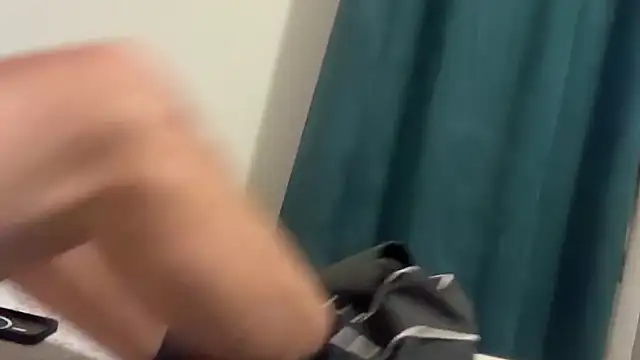 YoungCok25 online show from October 2025 01:00:02 PM