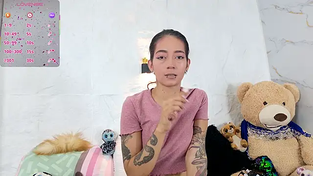 zorravioletta1 online show from September 2025 12:29:01 PM