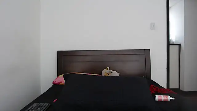 rebecca collin online show from December 2025 02:57:02 PM