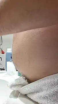 Snapshot of Davo84123 chatting on December 2025 10:27:01 PM Davo84123 online show from December 2025 10:27:01 PM