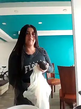 Snapshot of Devilsweet17 chatting on January 2025 07:13:01 PM Devilsweet17 online show from January 2025 07:13:01 PM