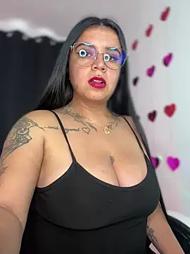 Snapshot of Devilsweet17 chatting on February 2026 09:52:01 PM Devilsweet17 online show from February 2026 09:52:01 PM