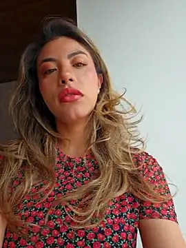 Snapshot of Karen_San_Miguel chatting on November 2025 06:30:02 PM Karen San Miguel online show from November 2025 06:30:02 PM