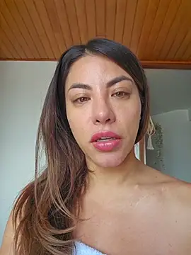 Snapshot of Karen_San_Miguel chatting on December 2025 03:50:01 PM Karen San Miguel online show from December 2025 03:50:01 PM