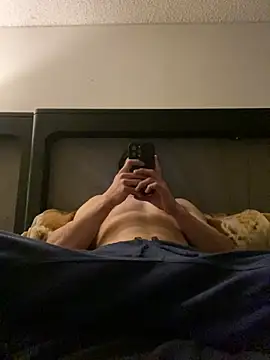 Snapshot of Esauhot chatting on March 2025 04:05:02 AM Esauhot online show from March 2025 04:05:02 AM