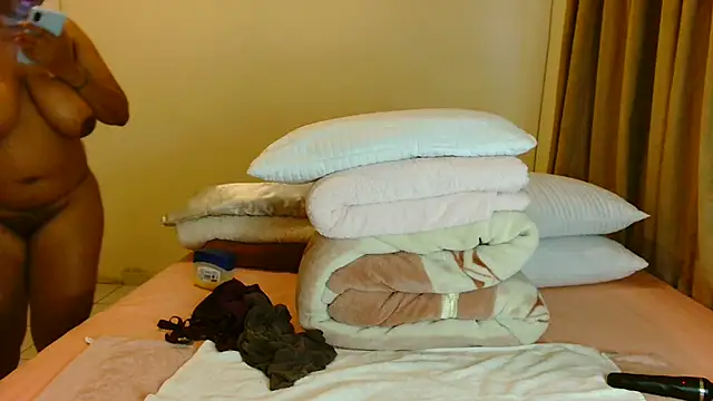 ALEXABOUJEE95 online show from October 2025 03:31:02 PM