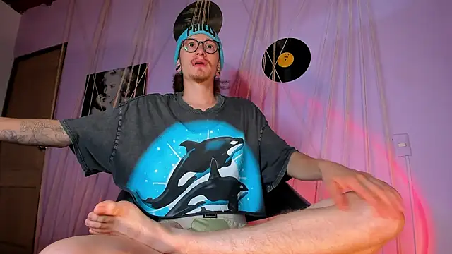 MrShaggy online show from January 2025 12:50:02 PM