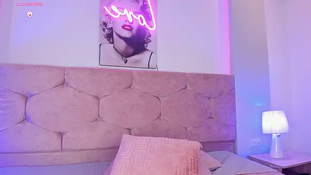 Cameliaa Smiith online show from December 2024 06:21:01 AM