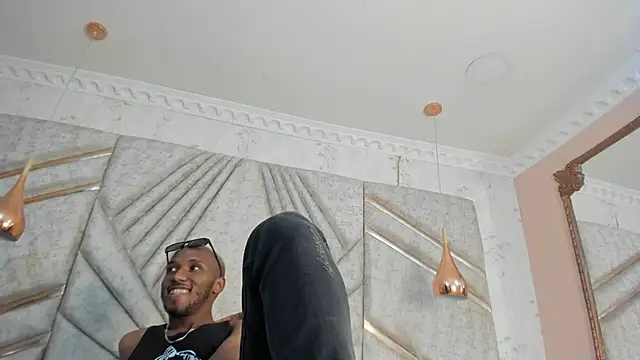 Snapshot of JamesParck chatting on February 2025 03:19:01 PM JamesParck online show from February 2025 03:19:01 PM