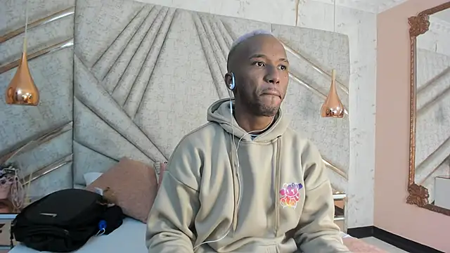 Snapshot of JamesParck chatting on February 2025 11:01:02 AM JamesParck online show from February 2025 11:01:02 AM