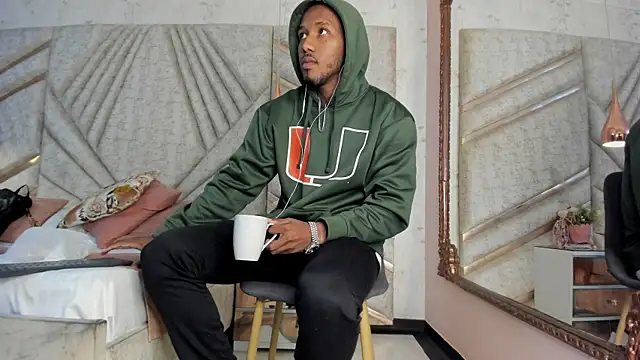 Snapshot of JamesParck chatting on March 2025 12:01:02 PM JamesParck online show from March 2025 12:01:02 PM